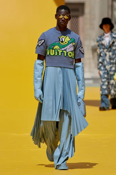Look 60